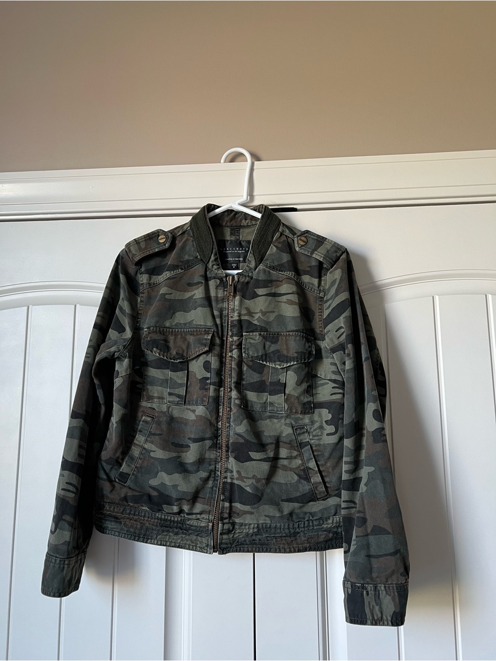 Sanctuary Women’s Camouflage Bomber Jacket in Green and Brown